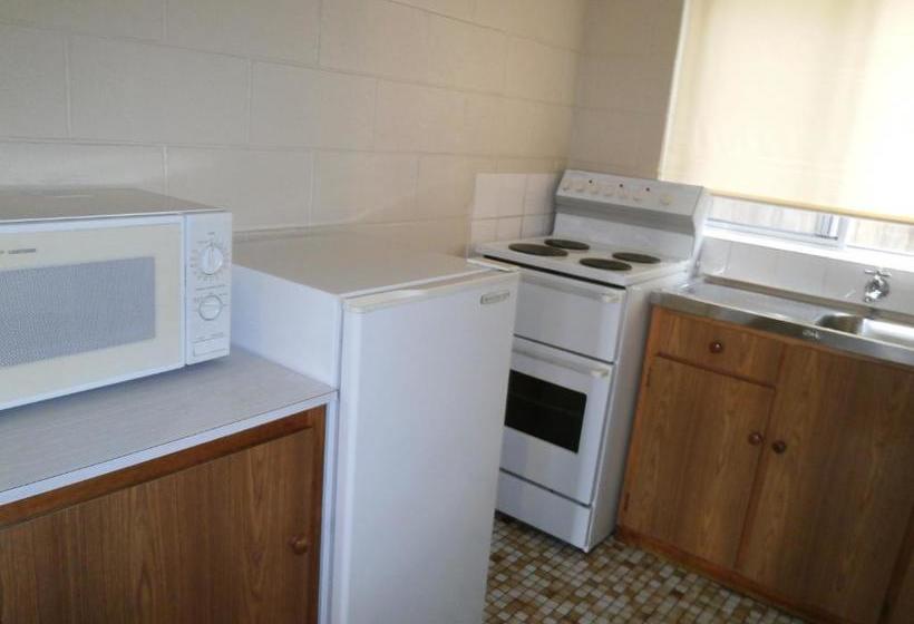 ホテル Aberdeen Court Apartments