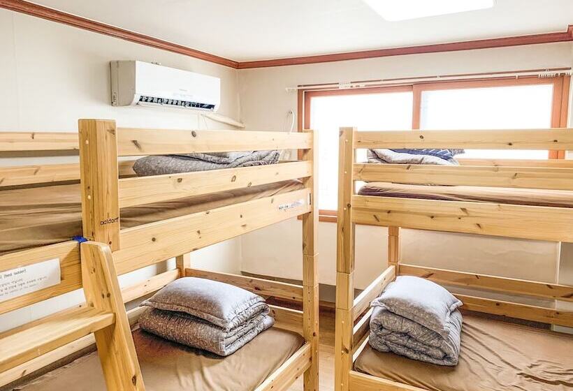 Общежитие Empathy Guesthouse