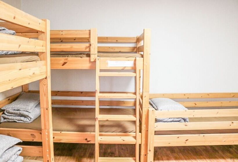 Общежитие Empathy Guesthouse