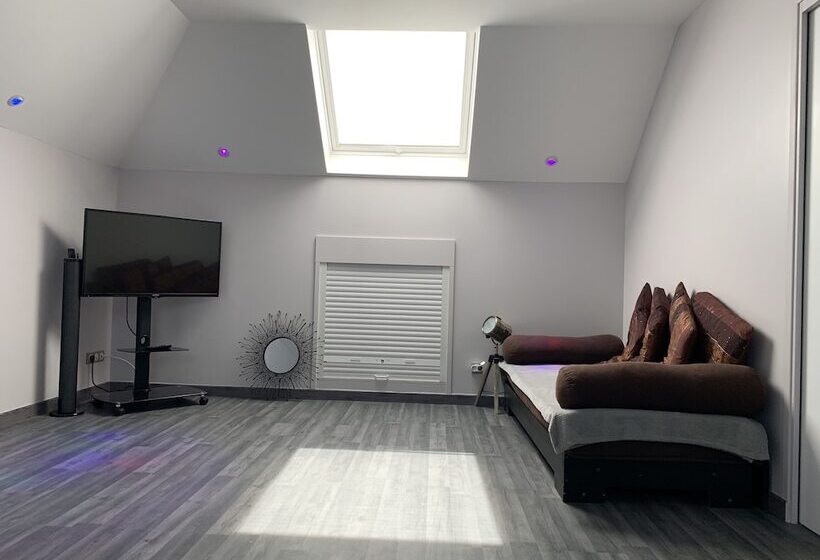 민박 La Raimbaudière