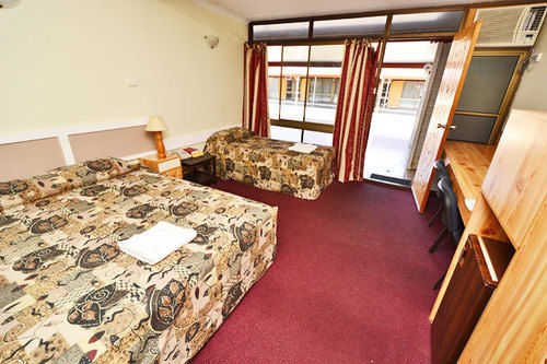 Biloela Centre Motel & Steakhouse Restaurant