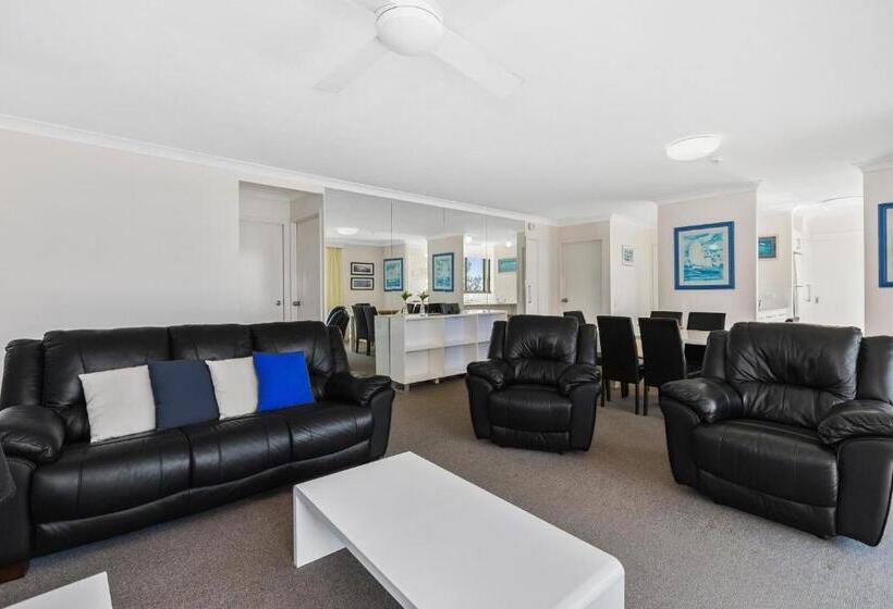 Columbia Beachfront Apartments On Rainbow Bay