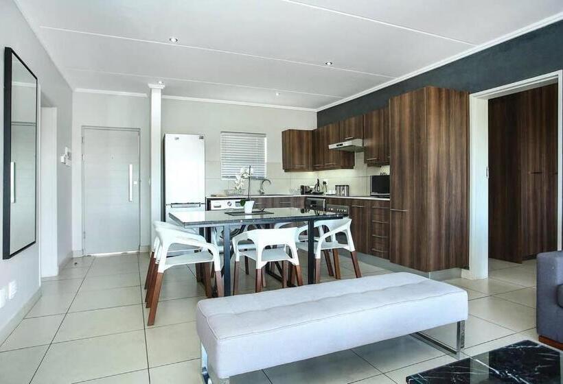 Epic Lifestyle Apartment Sandton
