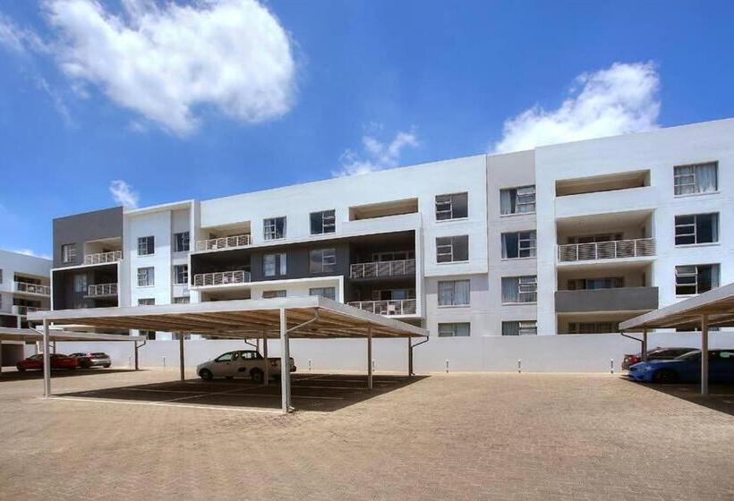 Epic Lifestyle Apartment Sandton