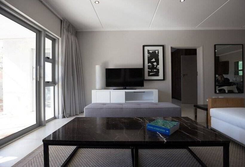 Epic Lifestyle Apartment Sandton