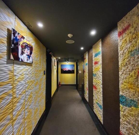 Friendly Dh Naissance Hotel By Mindrum Group