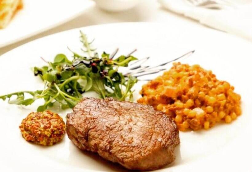 Friendly Dh Naissance Hotel By Mindrum Group