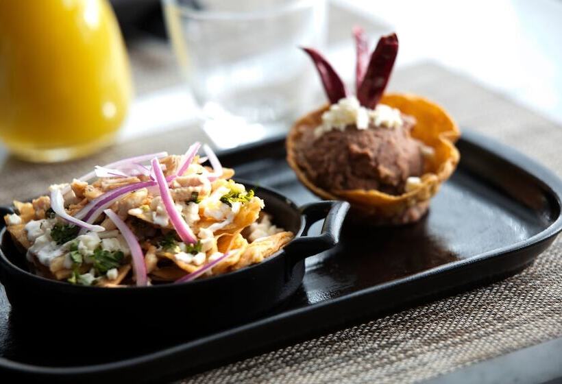 Ac Hotel Queretaro Antea