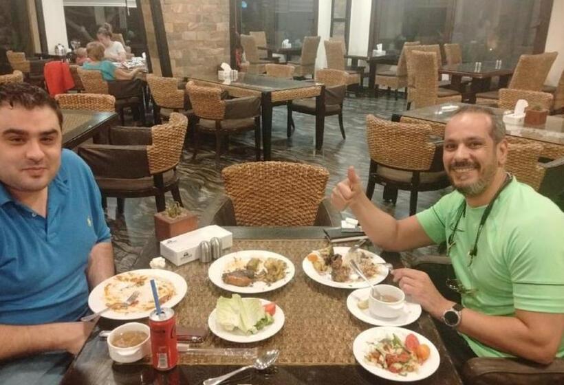 Africana Hotel & Spa