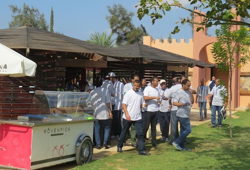 Africana Hotel & Spa