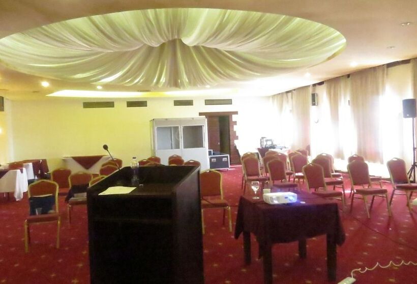 Africana Hotel & Spa