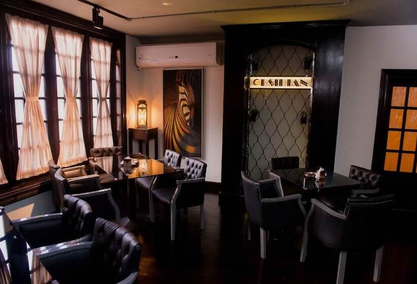 Africana Hotel & Spa