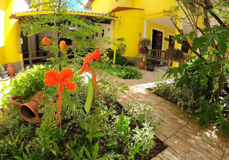 בית מלון כפרי Aguamarinha Pousada