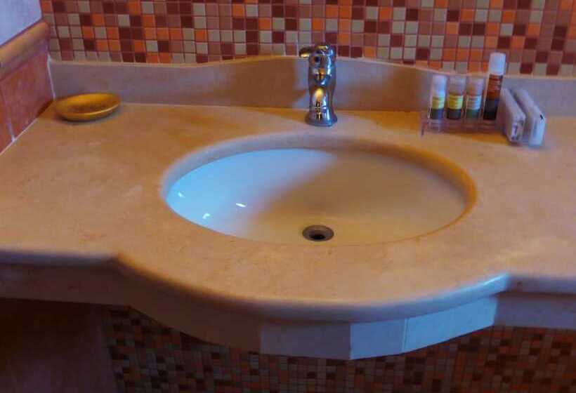 호텔 Aiora Guesthouse