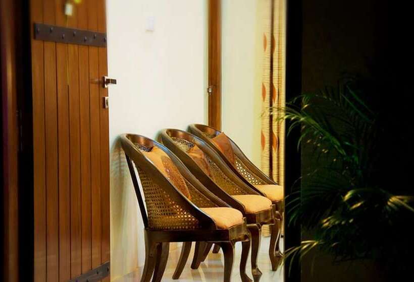 酒店 Airport Villa