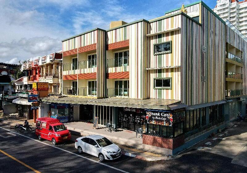 Отель Anda Beachside