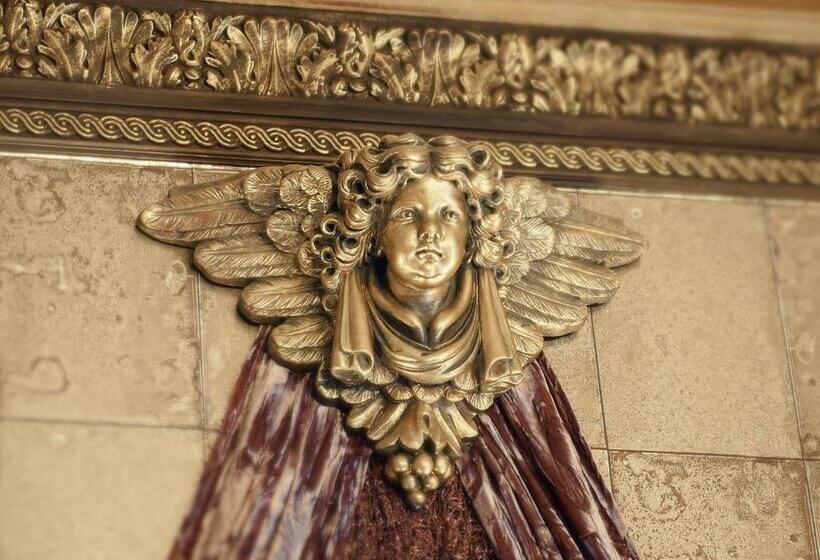 هتل Antica Dimora Delle Cinque Lune