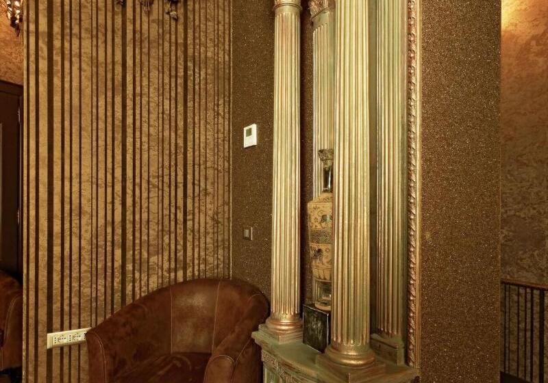 هتل Antica Dimora Delle Cinque Lune