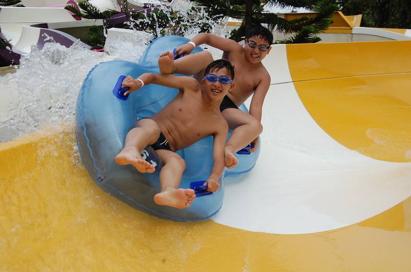 فندق Arabian Bay Resort   Bukit Gambang Resort City