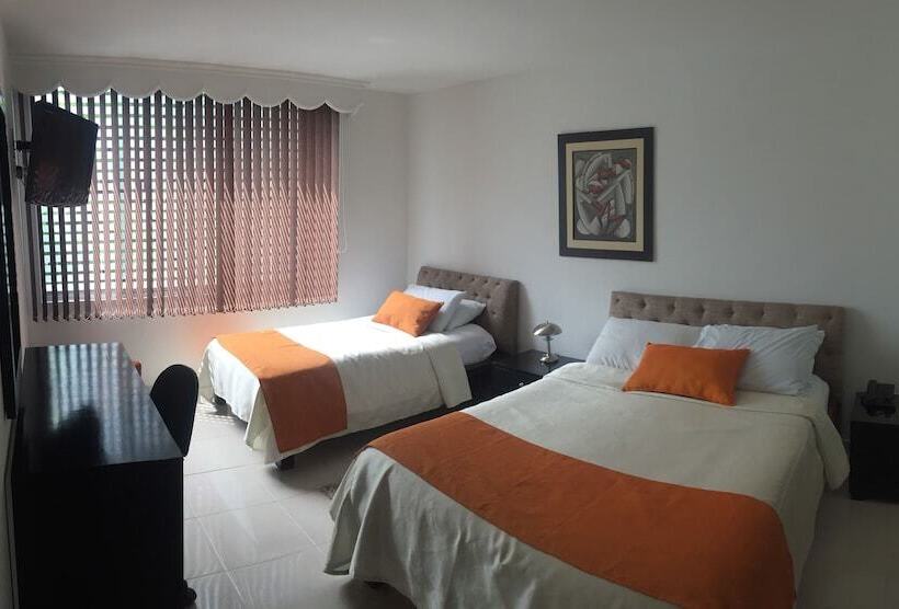 Отель Cafe Cafe Avenida