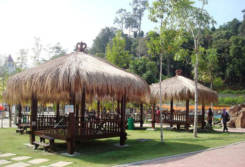 فندق Caribbean Bay Resort  Bukit Gambang Resort City