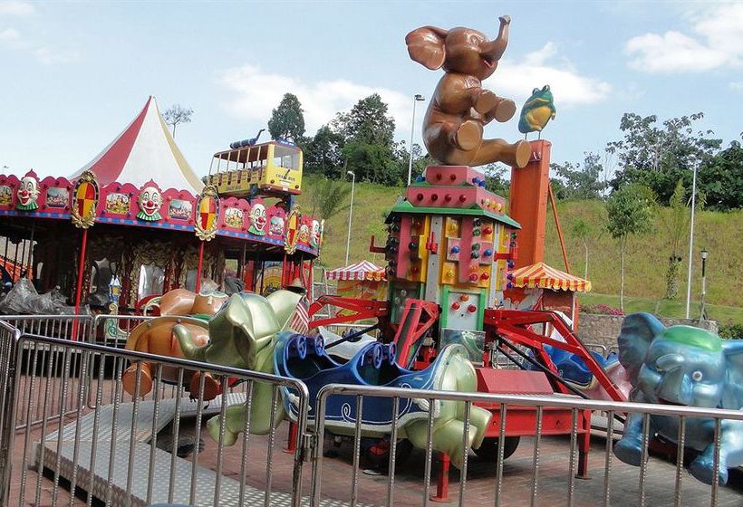فندق Caribbean Bay Resort  Bukit Gambang Resort City