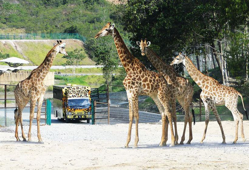 فندق Caribbean Bay Resort  Bukit Gambang Resort City
