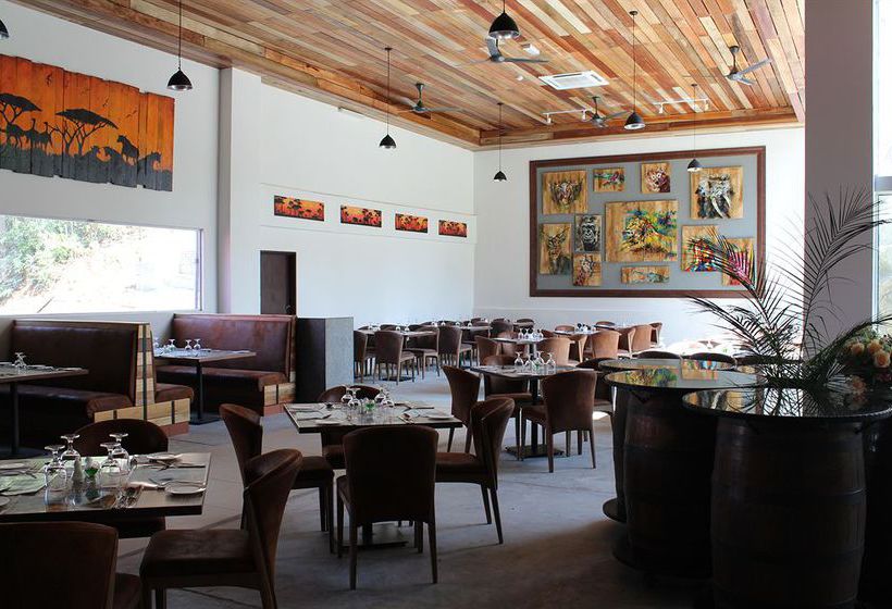 فندق Caribbean Bay Resort  Bukit Gambang Resort City