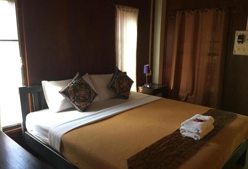 هتل Champa Lao The Villa