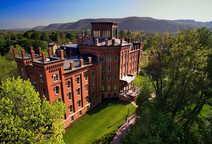 فندق Courtyard By Marriott Elmira Horseheads