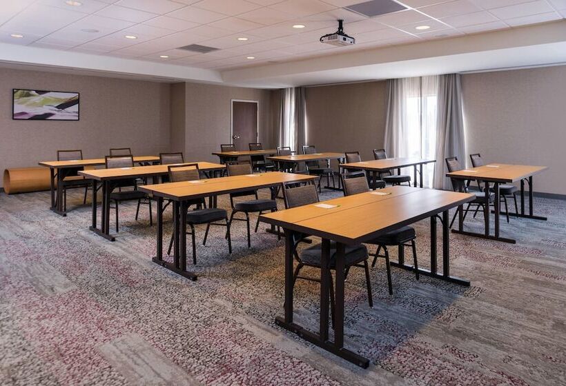 فندق Courtyard By Marriott Elmira Horseheads