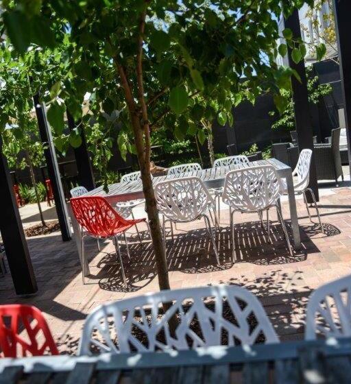 בית מלון כפרי Crossroads