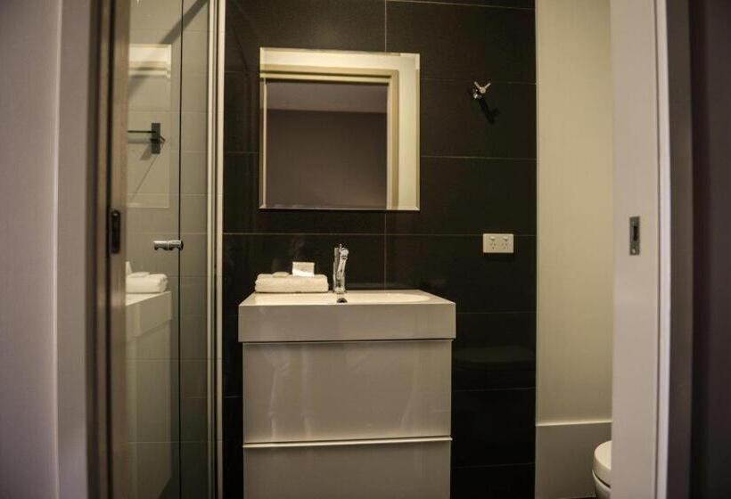 בית מלון כפרי Crossroads