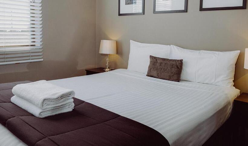 בית מלון כפרי Crossroads