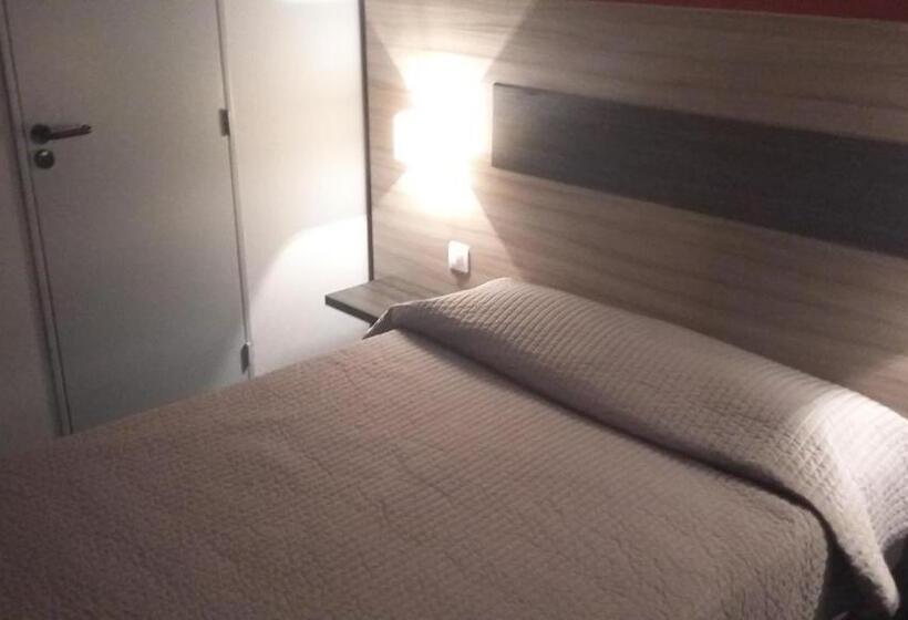 Отель Du Triangle