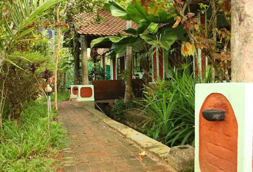 هتل Eden Garden Ayurvedic Health Retreat