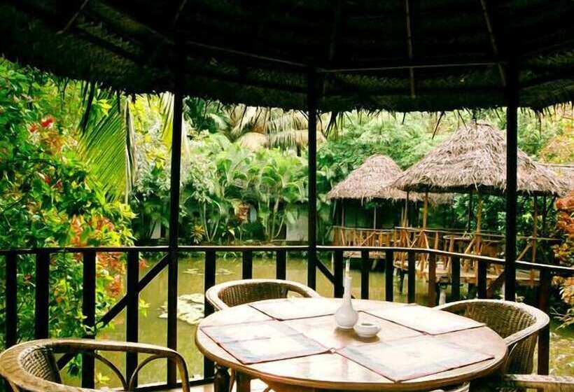 هتل Eden Garden Ayurvedic Health Retreat