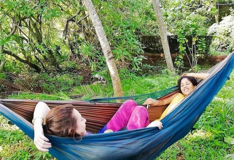 هتل Eden Garden Ayurvedic Health Retreat