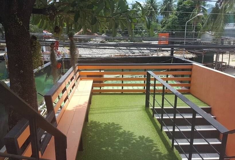 First And Frang Hotel   Koh Phangan