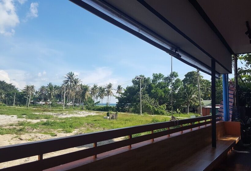 First And Frang Hotel   Koh Phangan