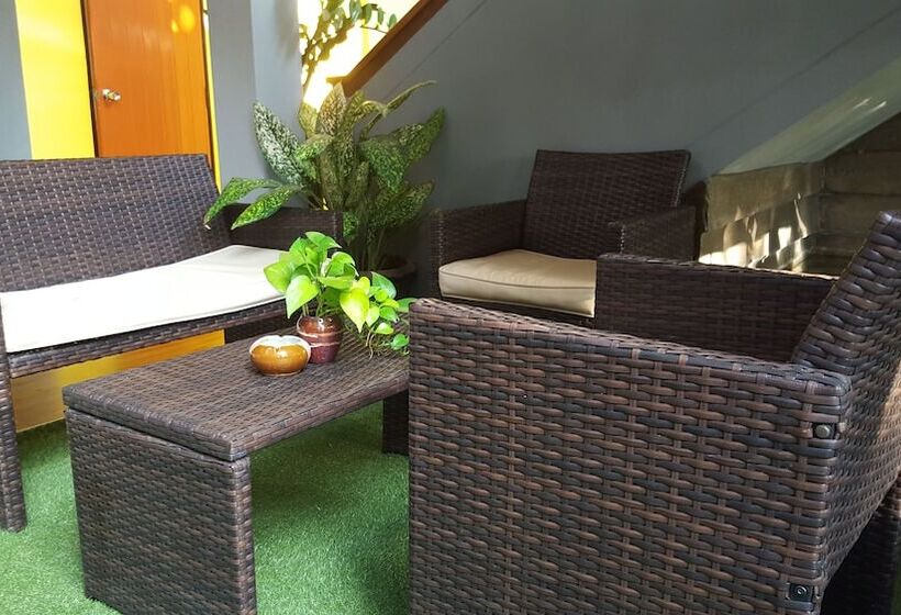 First And Frang Hotel   Koh Phangan