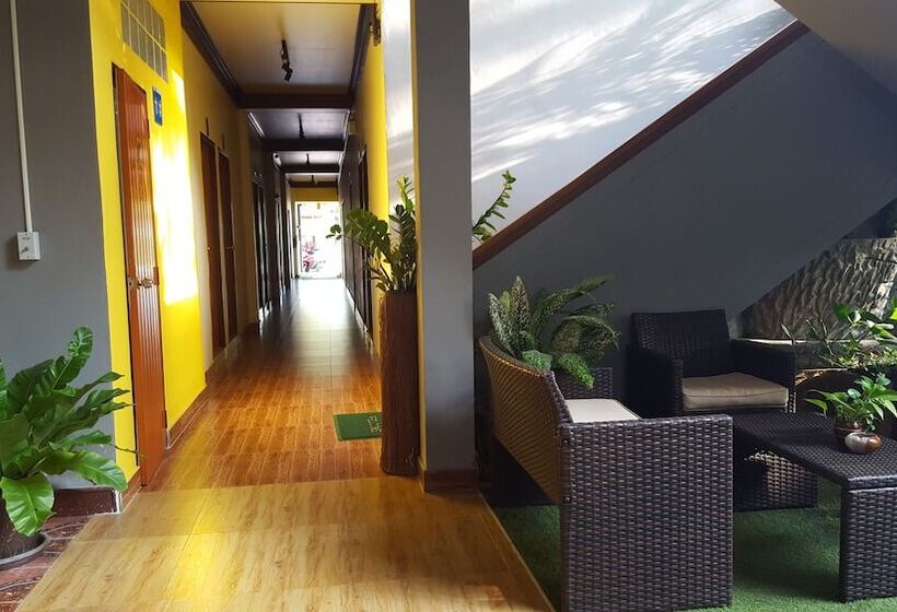 First And Frang Hotel   Koh Phangan