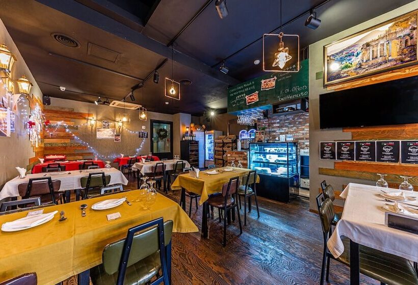 Friendly Dh Naissance Hotel By Mindrum Group