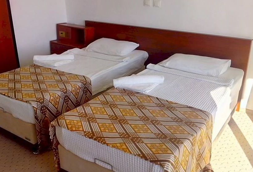 בית מלון כפרי Gökkusagi