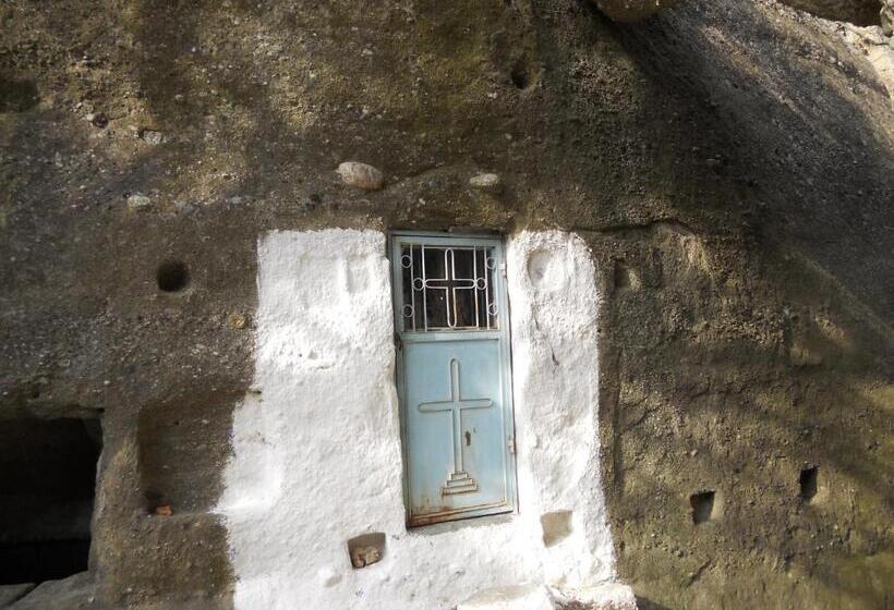 בית מלון כפרי Gogos