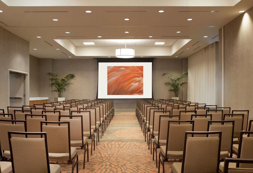 فندق Hilton Garden Inn Miami Dolphin Mall