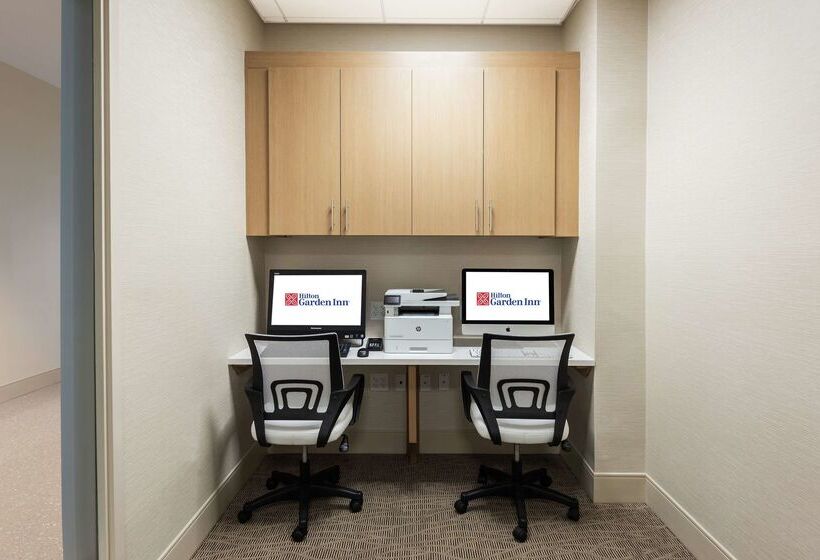 فندق Hilton Garden Inn Miami Dolphin Mall