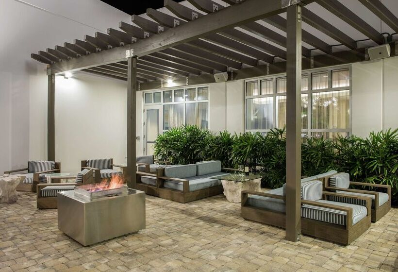 فندق Hilton Garden Inn Miami Dolphin Mall