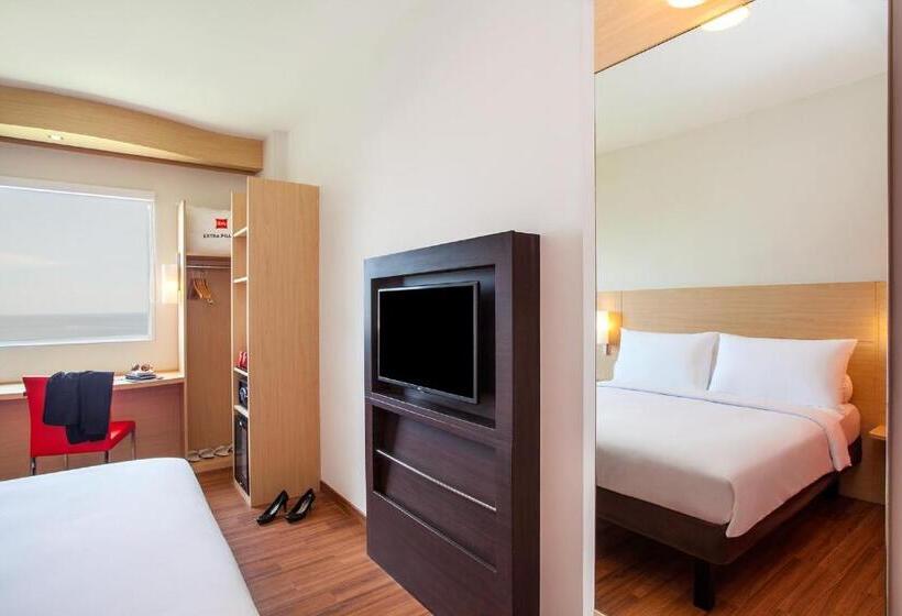 هتل Ibis Manado City Center Boulevard