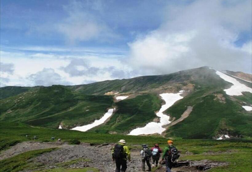 בית מלון כפרי K S House Hokkaido  Asahidake Onsen Hostel